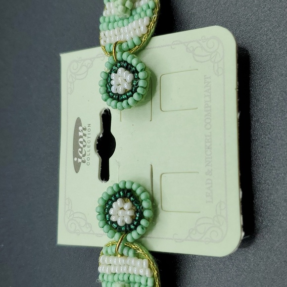 NWOT Handmade Multi Seedbead Flipflop Earrings Choice Mint Green or Ivory White - Picture 7 of 7